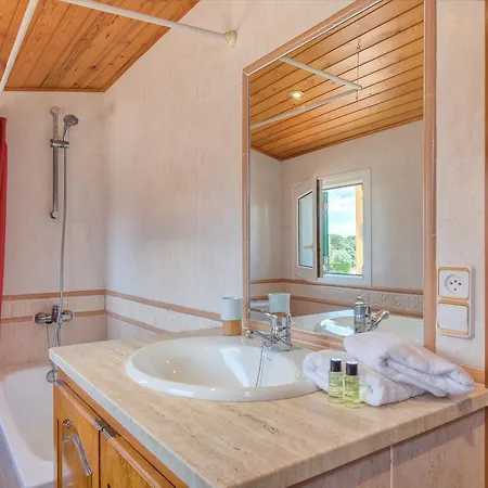 Flateli Apartment Begur